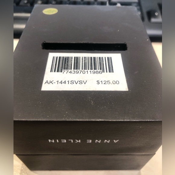 ANNE KLEIN silver bracelet style watch, with box - Picture 6 of 6